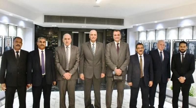 محافظ أسوان : التنسيق للإستثمار الأمثل لمحلات مشروع ممشى أهل مصر