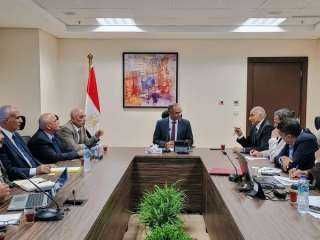 نائب وزير الإسكان يعقد اجتماعاً...