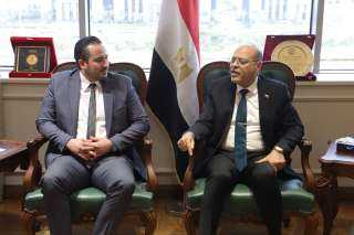 وزير العمل:الدولة حريصة على تشجيع...
