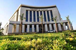 وزير الإسكان: إعداد كتيب للاستفسارات...