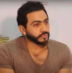 تامر حسني يعلق على تقليد...