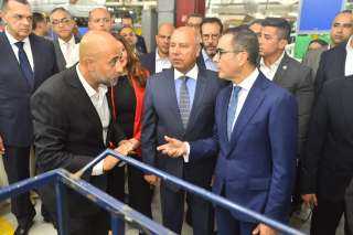 وزير الاستثمار والتجارة الخارجية يشارك...