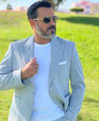 محمد رجب يحتفل بتصدر إعلان...