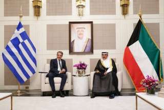 ولى عهد الكويت يستقبل رئيس...