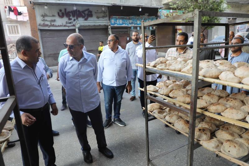 محافظ المنيا: ضبط 125 مخالفة خلال حملات تفتيشية تموينية مكبرة على المخابز والأسواق