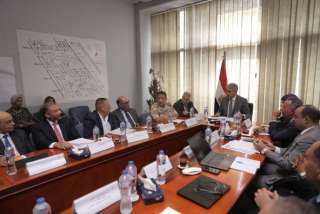 وزير السياحة والآثار يترأس الاجتماع...