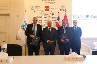 وزير التعليم العالى يشهد توقيع...