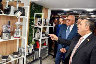 رئيس الهيئة العربية للتصنيع يفتتح...