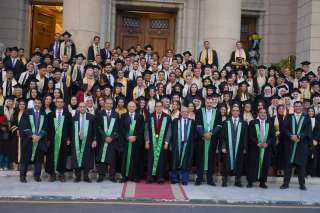 جامعة القاهرة تحتفل بتخريج دفعتي...