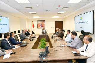 نائب وزير الإسكان يتابع مع...