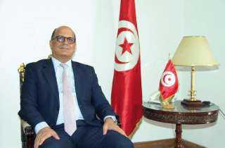 سفير تونس مهنئا مصر بذكرى...