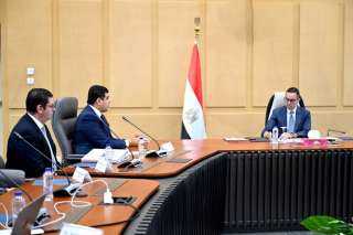 وزير الاستثمار يلتقي الرئيس التنفيذي...