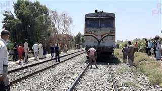 مصرع وإصابة شخصين بحادث دهس...