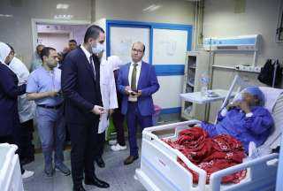 نائب وزير الصحة يتفقد مستشفى...