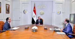 الرئيس السيسى يتابع مؤشرات الأداء...