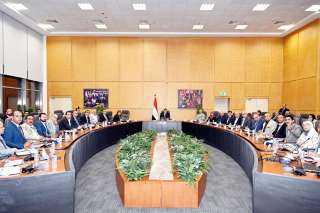 وزير الإسكان يتابع موقف تنفيذ...