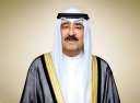 أمير الكويت يعزي أسرة الشهيد...