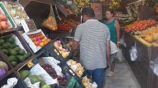 حملة تفتيشية مكبرة على المحلات...