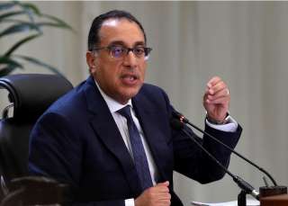رئيس الوزراء يترأس اجتماع الحكومة...