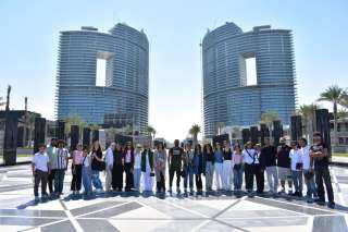 طلاب كلية الهندسة بالجامعة الألمانية...