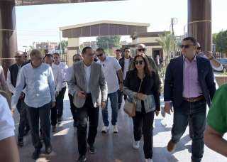 وزيرة التنمية المحلية تشارك في...