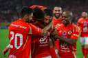 الأهلي يهزم سيراميكا 2-1 ويتأهل...