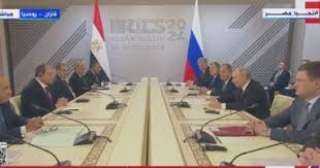 الرئيس السيسي يجرى مباحثات مع...