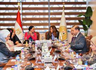 وزيرتا التنمية المحلية والبيئة تناقشان...
