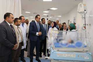 رئيس هيئة الرعاية الصحية يلتقي...