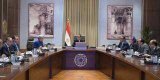 رئيس الوزراء يعقد اجتماعاً لاستعراض...