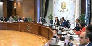 رئيس الوزراء يترأس اجتماع المجلس...