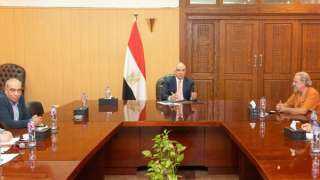 وزير الرى: تعظيم الاستفادة من...