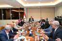 وزير الإسكان يعقد اجتماعه الدورى...