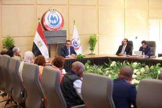 وزير الصحة يستقبل وفدا من...
