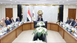 وزير قطاع الأعمال العام يترأس...