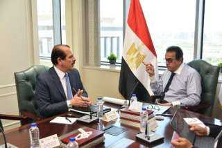 وزير الصحة يستعرض مستقبل الباثولوجي...
