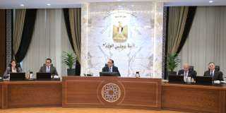 رئيس الوزراء يترأس الاجتماع الأسبوعي...