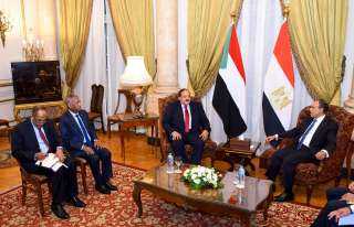 وزير الخارجية والهجرة يستقبل وزير...