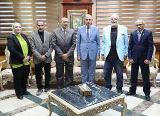 عروس الصعيد تستضيف مؤتمر أدباء...