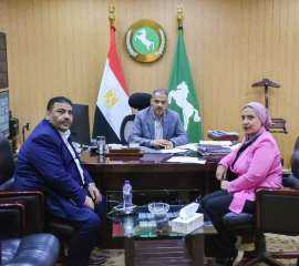 محافظ الشرقية يلتقي نواب البرلمان...