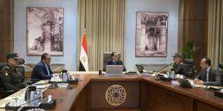رئيس الوزراء يتابع موقف المشروعات...