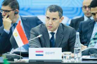 الممثل الشخصى للرئيس السيسى يرأس...