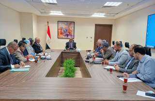 نائب وزير الإسكان يعقد اجتماعاً...