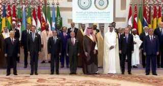 الرئيس السيسى يشارك فى صورة...