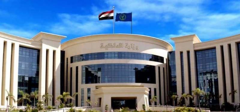 ضبط أحد الأشخاص لإدارته كيان تعليمى ”بدون ترخيص” بالقاهرة للنصب والإحتيال على المواطنين