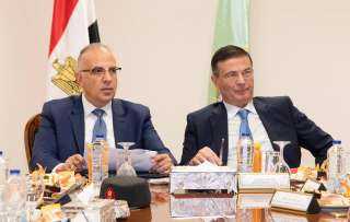 وزير الزراعة يترأس اجتماع مجلس...