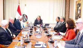 وزير قطاع الأعمال العام يلتقى...