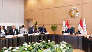 عقد اجتماع اللجنة العليا لتراخيص...
