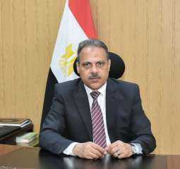 محافظ الشرقية ينعي وفاة شقيقة...