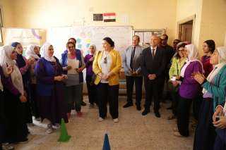 رئيسة القومي للطفولة والامومة ...
